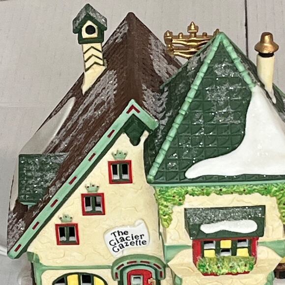 Dept. 56 North Pole Series "Glacier Gazette" Heritage Village - Picture 5 of 11